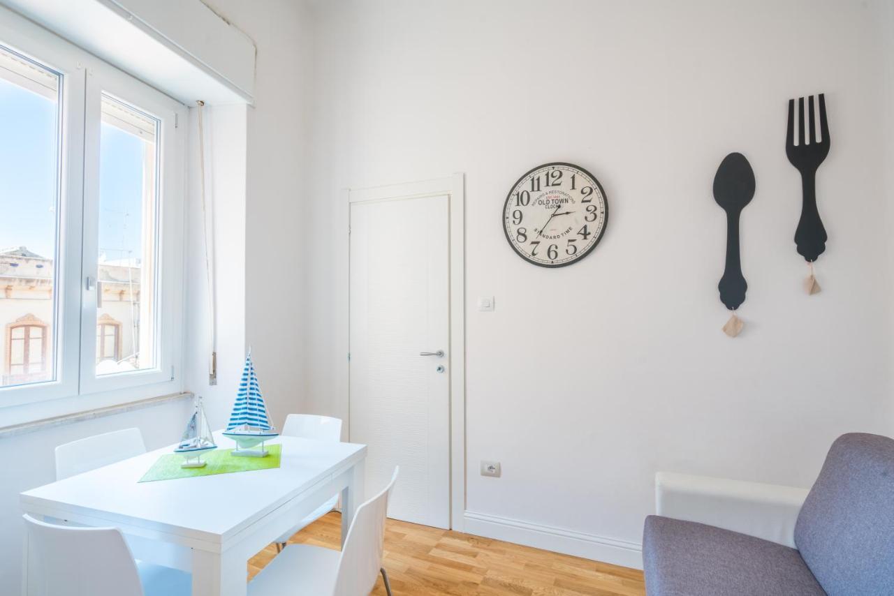 Le Scale Sul Porto . Marina Centro Storico. Ac Apartment Cagliari Exterior photo