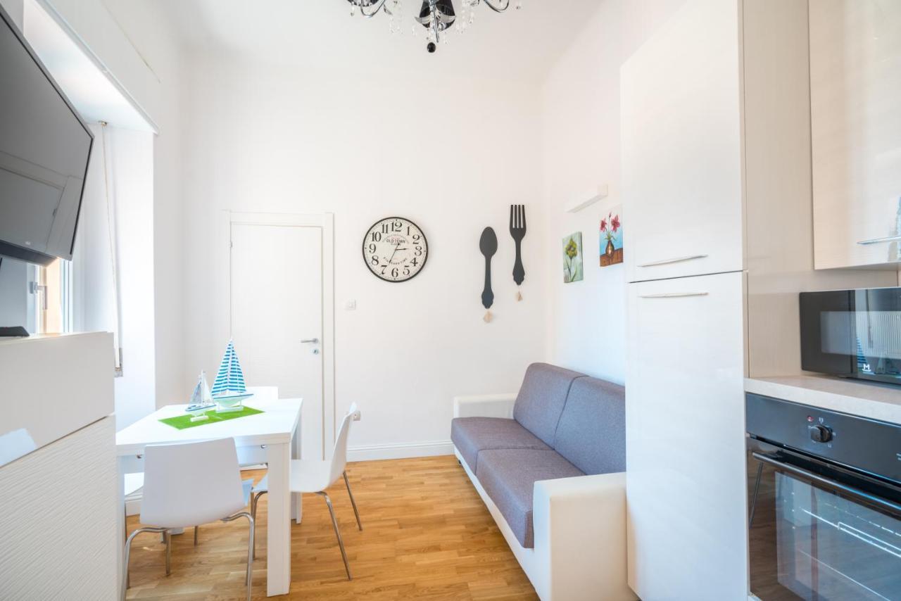 Le Scale Sul Porto . Marina Centro Storico. Ac Apartment Cagliari Exterior photo